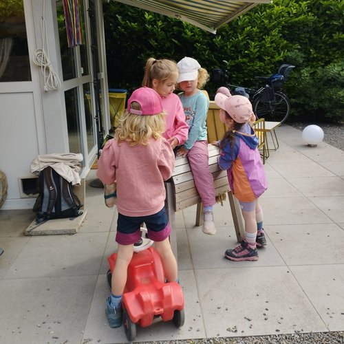 Spielen beim Ausflug